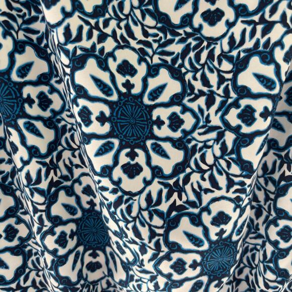 Vineyard Vines Girls Tile Medallion Blue and White Coastal Romper Size L(14) - Picture 3 of 7